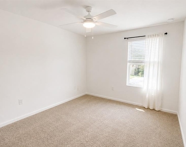 5698 Archipelago Street - Photo Thumbnail 22