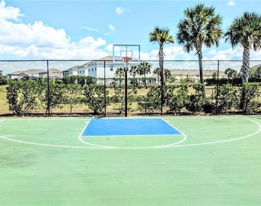 5698 Archipelago Street - Photo Thumbnail 28