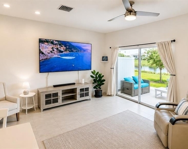 5698 Archipelago Street - Photo Thumbnail 5