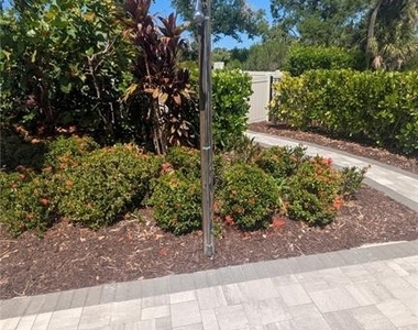 5698 Archipelago Street - Photo Thumbnail 29