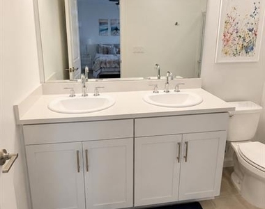 5698 Archipelago Street - Photo Thumbnail 17