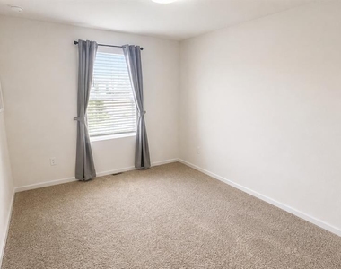 5698 Archipelago Street - Photo Thumbnail 21