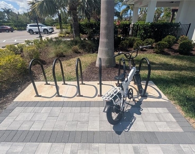 5698 Archipelago Street - Photo Thumbnail 31