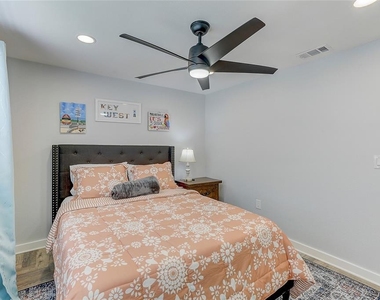 2728 49th Avenue W - Photo Thumbnail 22