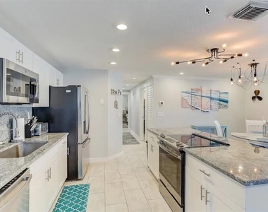 2720 49th Avenue W - Photo Thumbnail 6