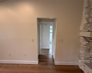 6468 Jarvis Road - Photo Thumbnail 14