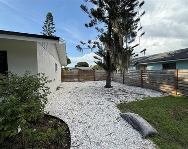 6468 Jarvis Road - Photo Thumbnail 30