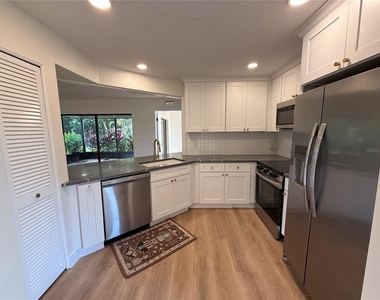 6468 Jarvis Road - Photo Thumbnail 10
