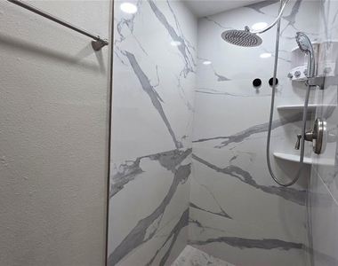 2515 Bayshore Gardens Parkway - Photo Thumbnail 8