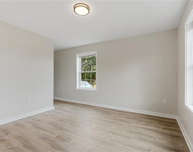 2039 Clermont Street - Photo Thumbnail 12