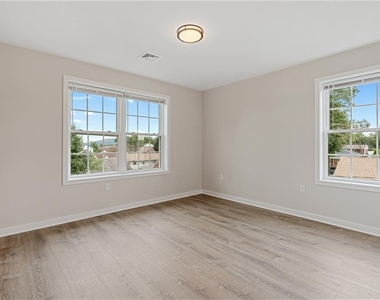 2039 Clermont Street - Photo Thumbnail 7