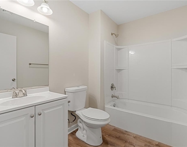 2039 Clermont Street - Photo Thumbnail 9