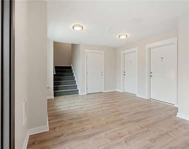 2039 Clermont Street - Photo Thumbnail 20