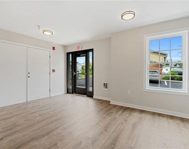 2039 Clermont Street - Photo Thumbnail 21