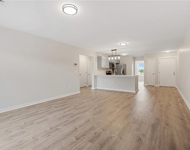 2039 Clermont Street - Photo Thumbnail 6