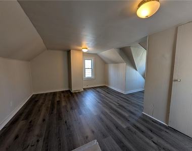 2134 Freemansburg Avenue - Photo Thumbnail 11