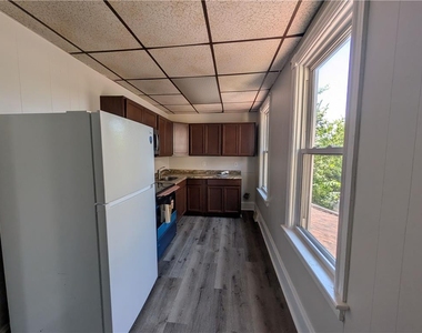 2134 Freemansburg Avenue - Photo Thumbnail 6