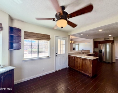 4332 Loma De Brisas Drive - Photo Thumbnail 12
