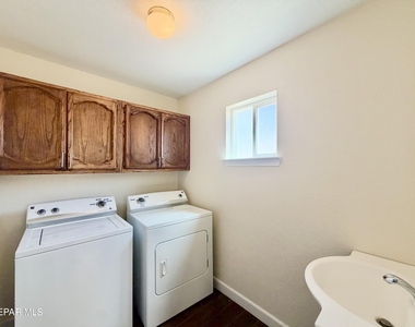 4332 Loma De Brisas Drive - Photo Thumbnail 14