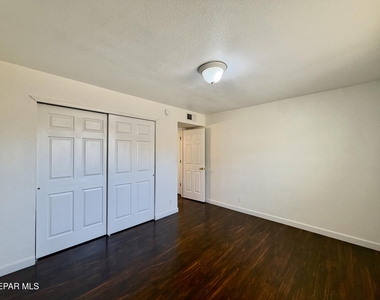 4332 Loma De Brisas Drive - Photo Thumbnail 19