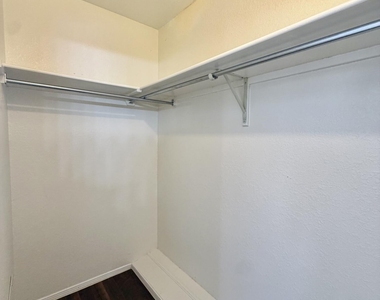 4332 Loma De Brisas Drive - Photo Thumbnail 30