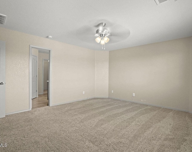 5028 Silver Ranch Avenue - Photo Thumbnail 16