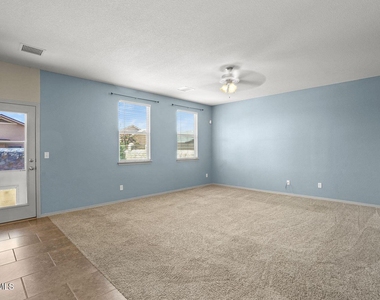 5028 Silver Ranch Avenue - Photo Thumbnail 12