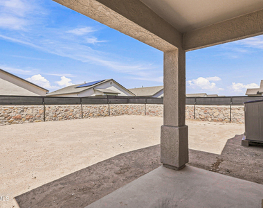 13689 Flora Vista Avenue - Photo Thumbnail 6