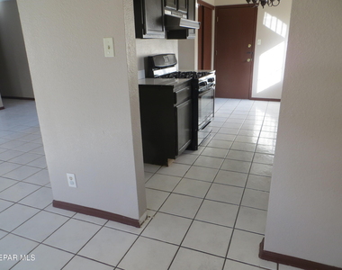 7772 Iroquois Drive - Photo Thumbnail 8