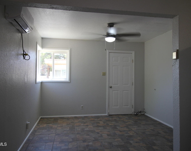 3900 Flory Avenue - Photo Thumbnail 9