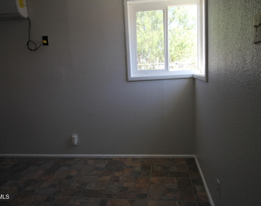 3900 Flory Avenue - Photo Thumbnail 14
