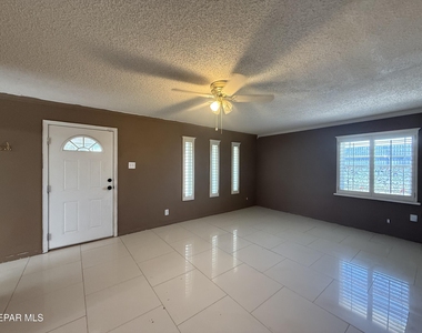 5725 Wren Avenue - Photo Thumbnail 20