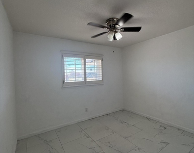 5725 Wren Avenue - Photo Thumbnail 5