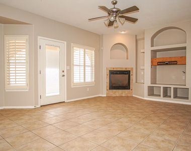 6325 Franklin Ridge Drive - Photo Thumbnail 4