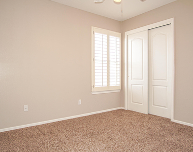 6325 Franklin Ridge Drive - Photo Thumbnail 15