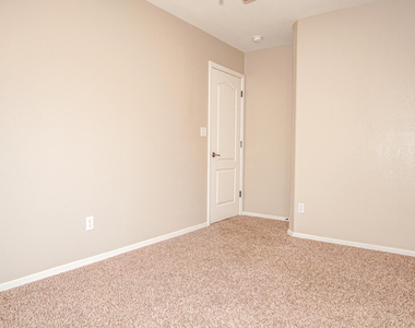 6325 Franklin Ridge Drive - Photo Thumbnail 18