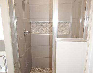 2053 William Caples Street - Photo Thumbnail 20
