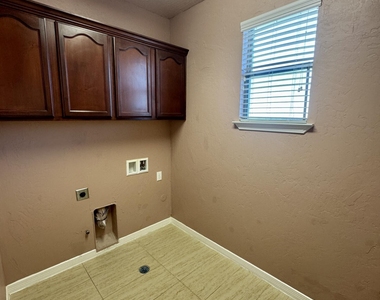 5429 Pedro Lucero Drive - Photo Thumbnail 31