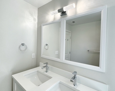 18 Catherine Street - Photo Thumbnail 12