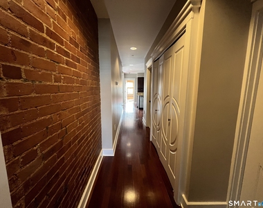 9 River Street - Photo Thumbnail 1