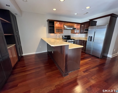 9 River Street - Photo Thumbnail 4