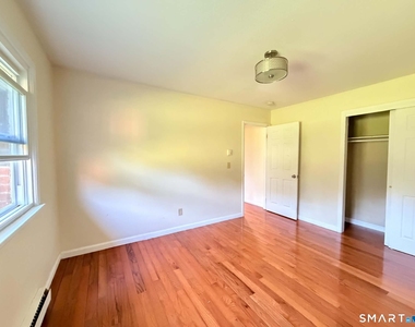 15 Donna Drive - Photo Thumbnail 4