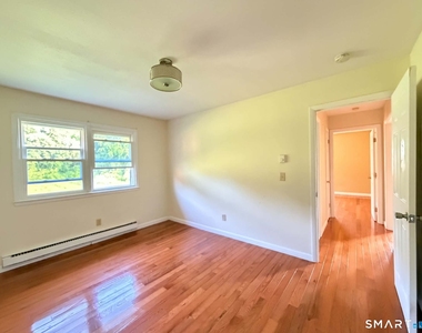 15 Donna Drive - Photo Thumbnail 6