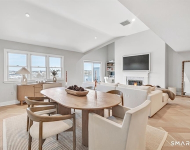 43 Harbor Drive - Photo Thumbnail 12
