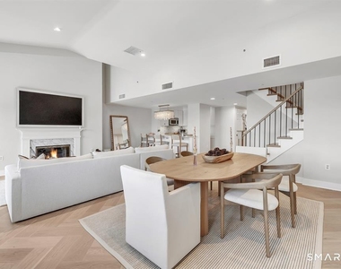 43 Harbor Drive - Photo Thumbnail 17