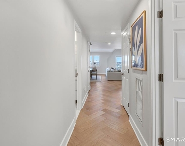 43 Harbor Drive - Photo Thumbnail 3