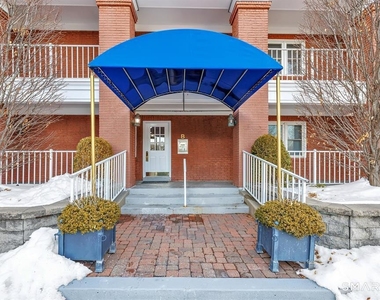43 Harbor Drive - Photo Thumbnail 34