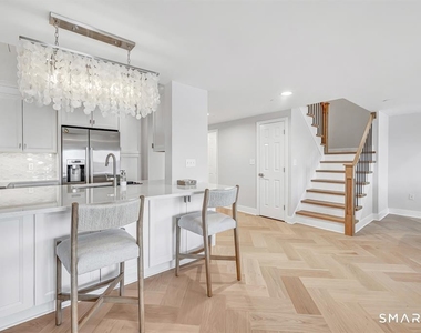 43 Harbor Drive - Photo Thumbnail 8