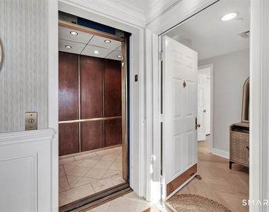 43 Harbor Drive - Photo Thumbnail 1