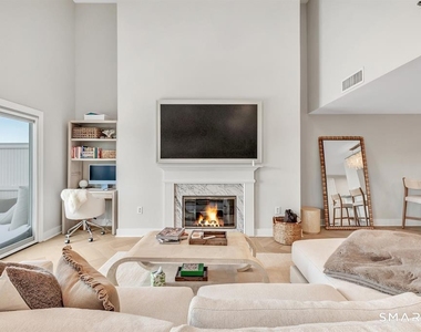 43 Harbor Drive - Photo Thumbnail 14